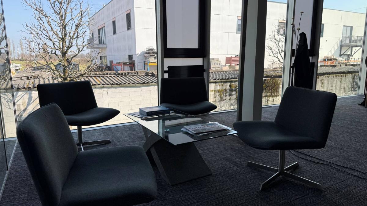 Beaux bureaux divisibles  idéalement situés