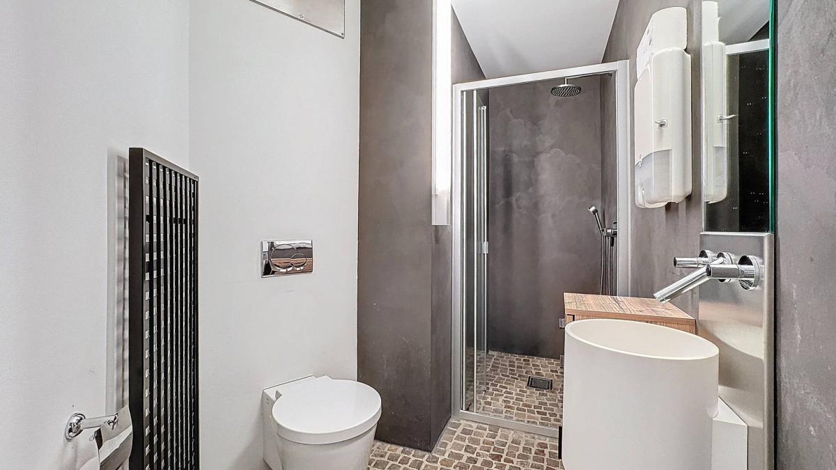 Loft contemporain de 300 m² avec jardin privé au centre de Montreux