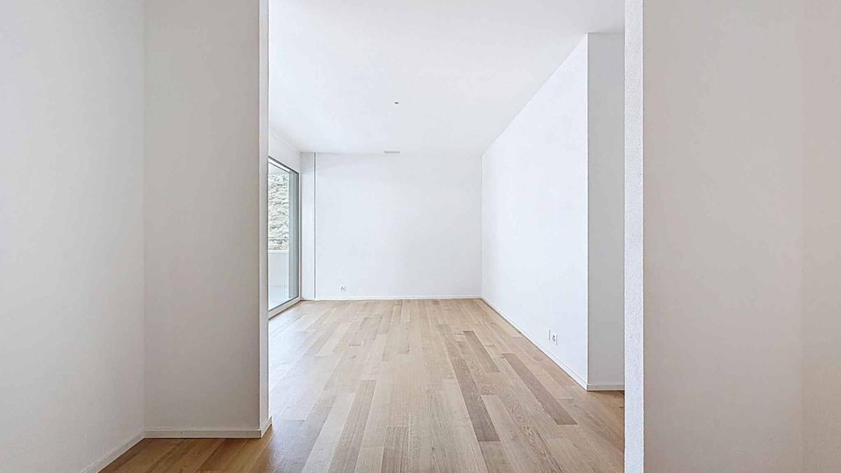 Luxueux 4.5 pièces traversant avec balcon couvert de 76m2 et vue lac