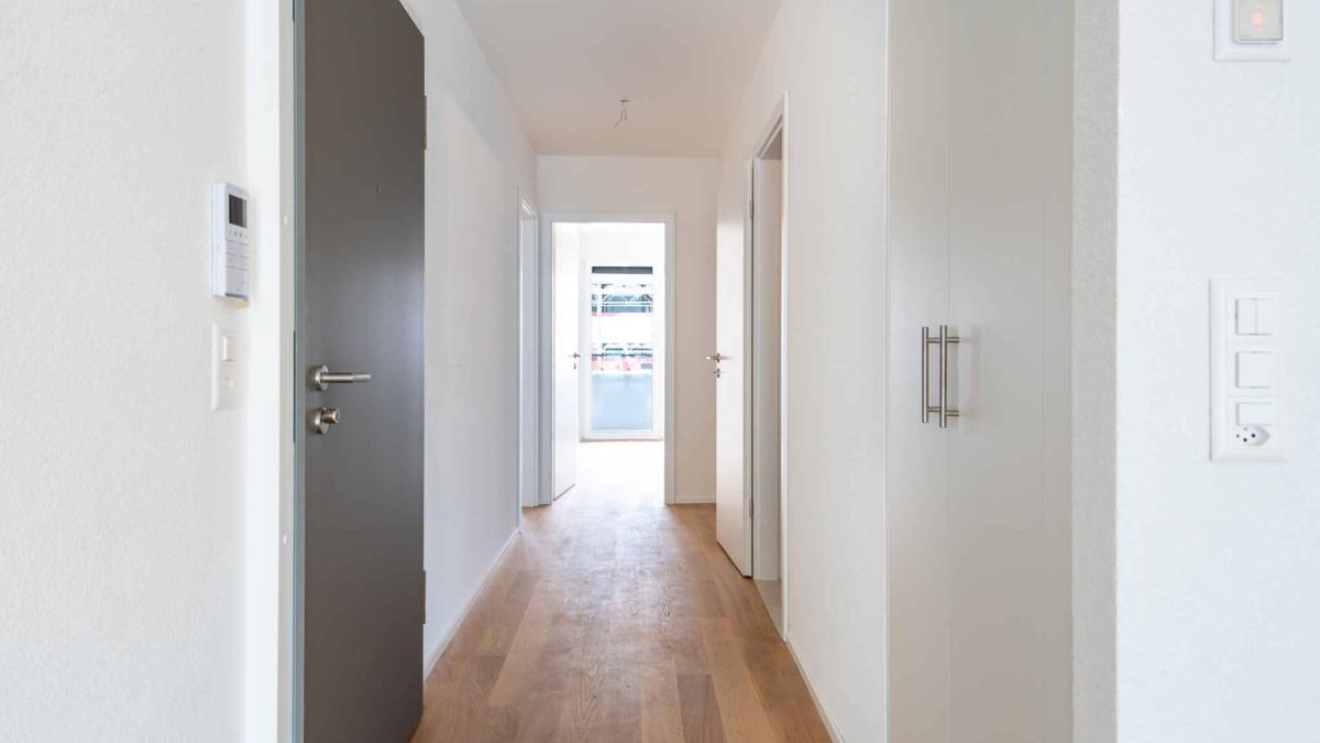 Luxueux 4.5 pièces traversant avec balcon couvert de 76m2