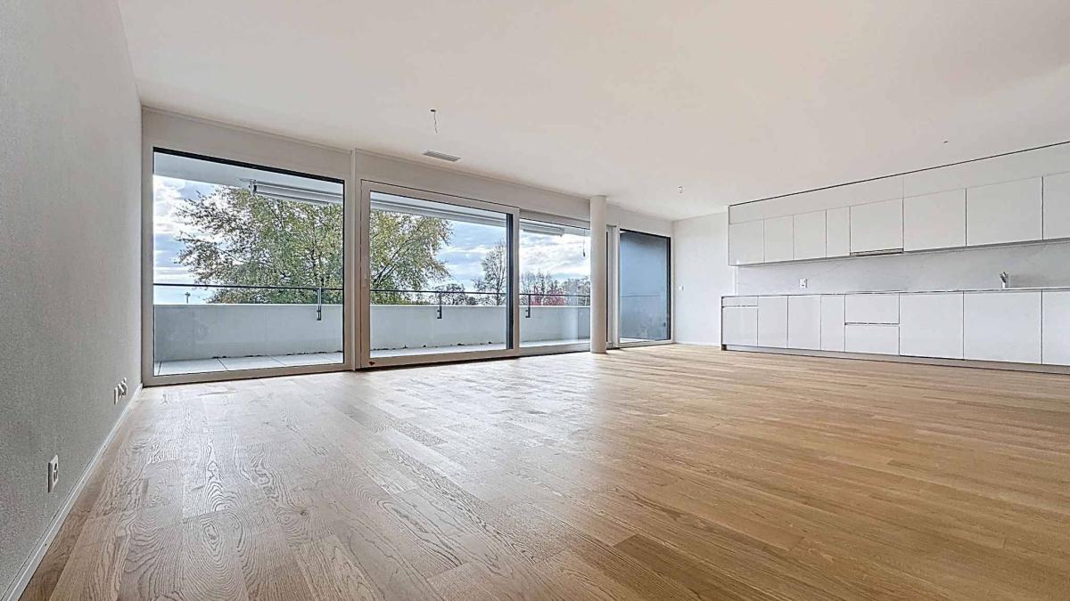 Luxueux 4.5 pièces traversant avec 2 balcons et vue panoramique sur le lac