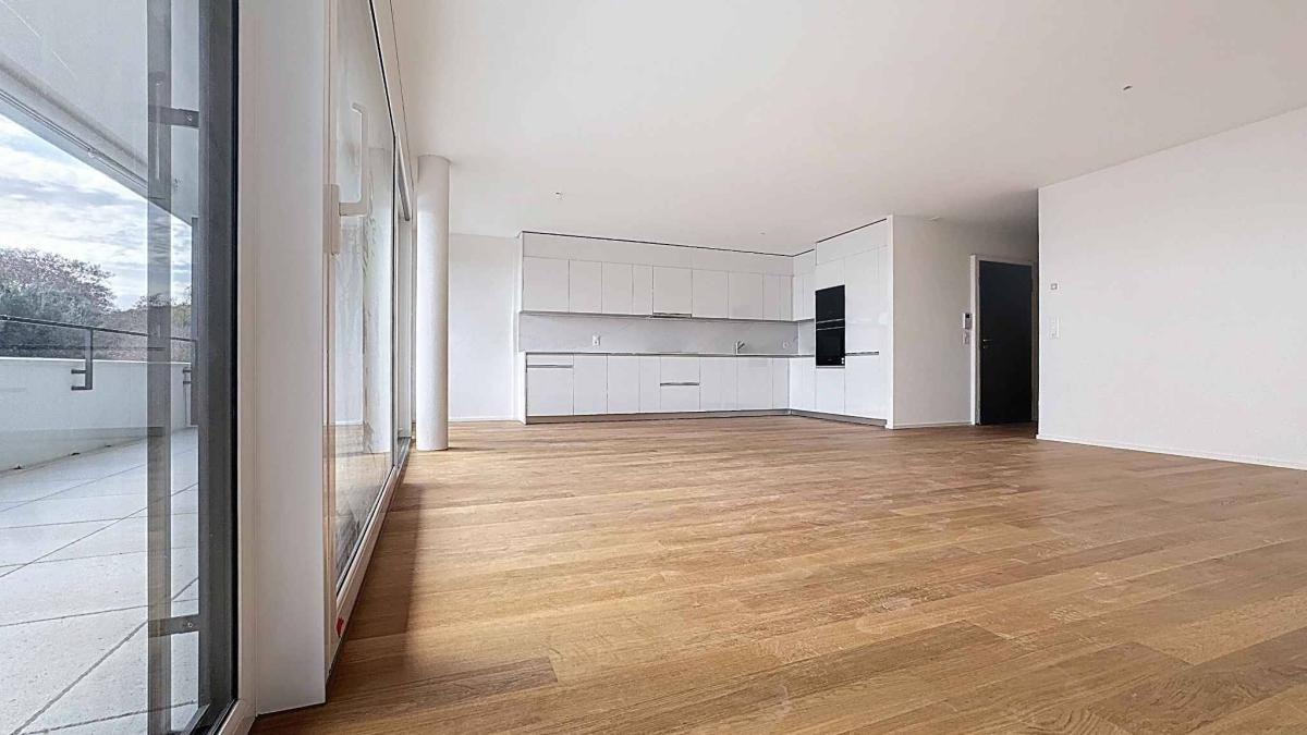 Luxueux 4.5 pièces traversant avec 2 balcons et vue panoramique sur le lac