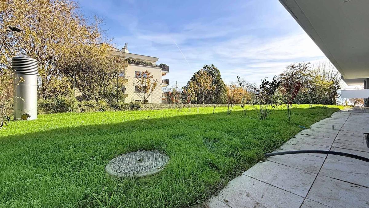 Appartement neuf de 3.5 pièces avec terrasses et jardins