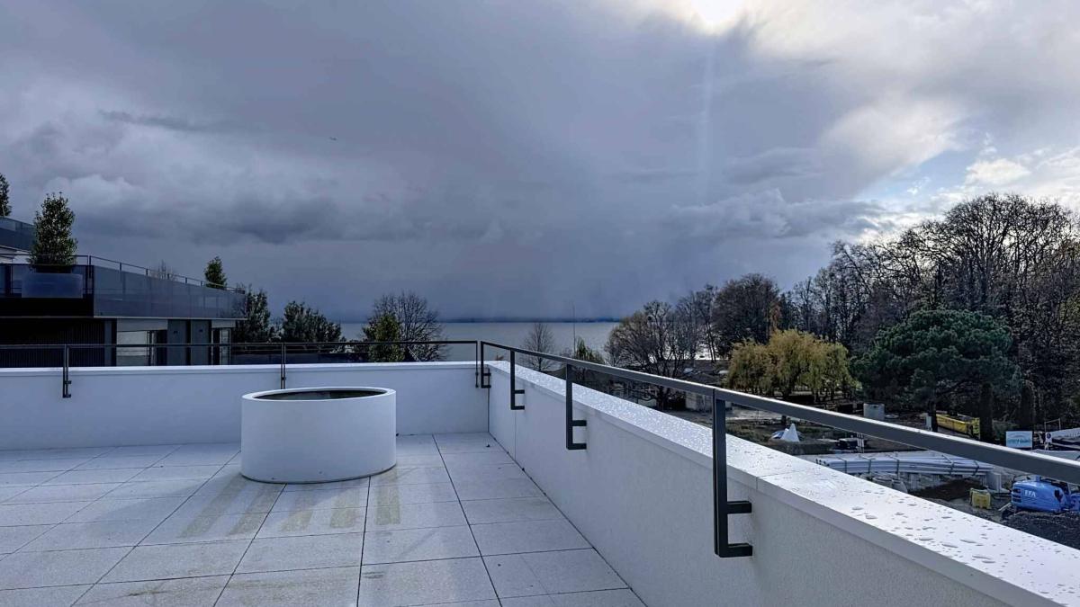 Luxueux 4.5 pièces au 2ème étage avec terrasse de 117m2, balcon de 47m2 et ascenseur privatif 