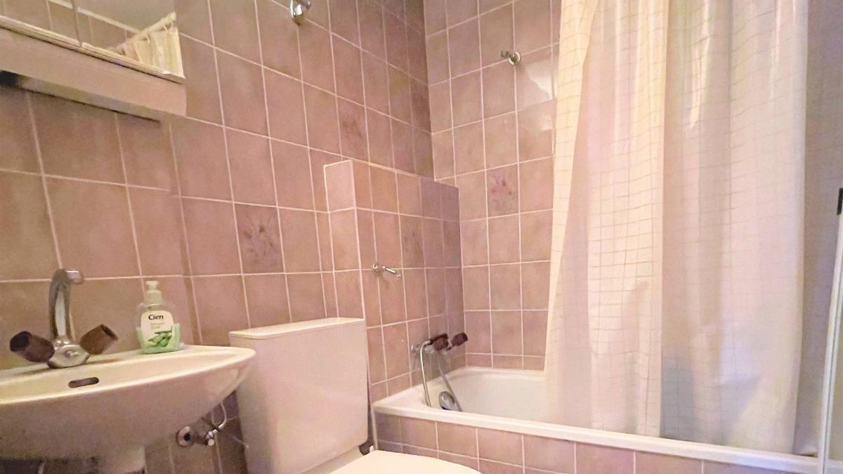 Appartement de 3.5 pièces de 63m2 en duplex dans les combles avec balcons et vue imprenable