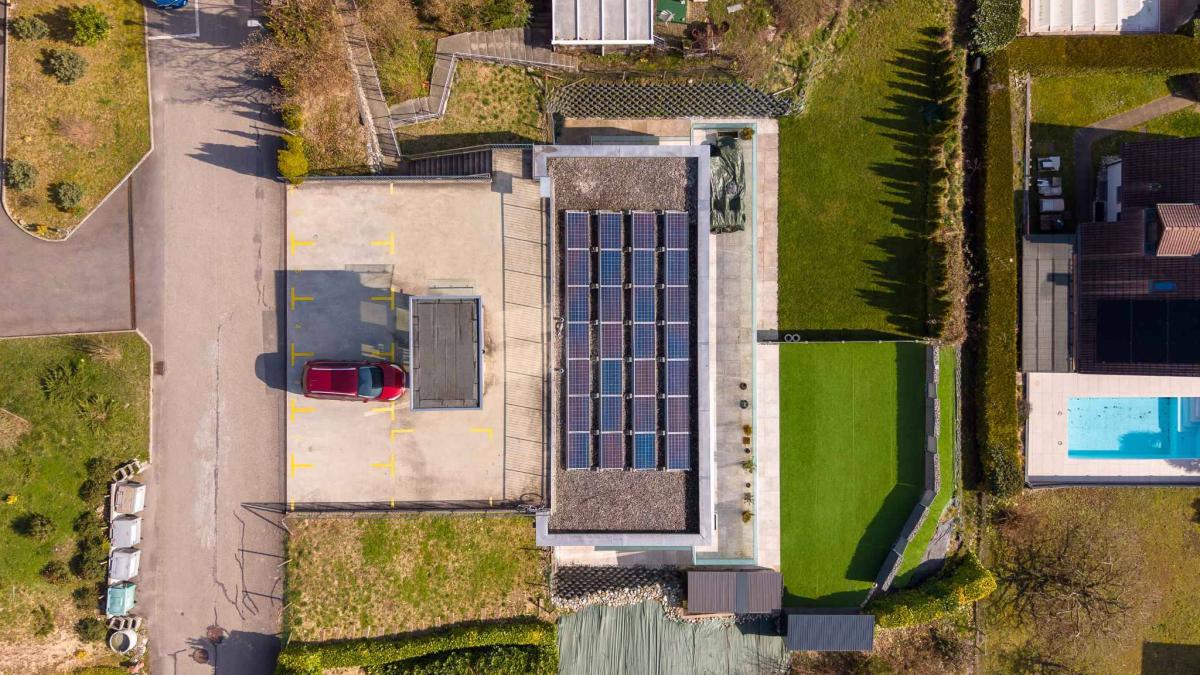 Duplex de 4.5 pièces avec sous-sol, jardin et vue sur le lac