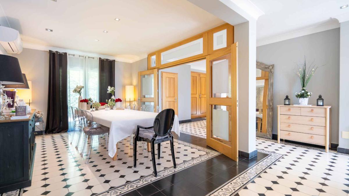Villa d'exception en pleine nature avec vue imprenable