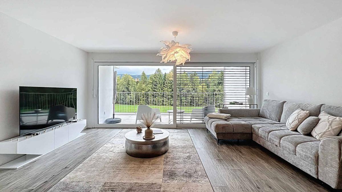 Opportunité de rendement - Sapiceux 2.5 pièces de 67m²  + balcon