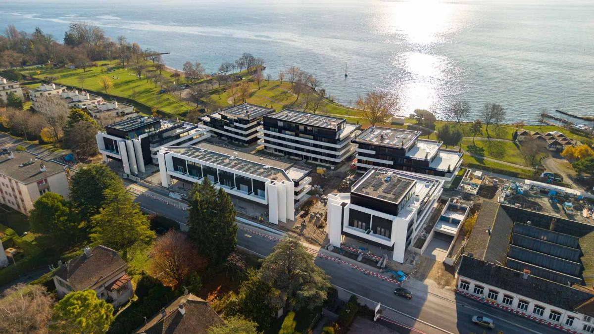 UNIQUE ! Attique neuf de 5.5 pièces bénéficiant d'un rooftop terrasse 