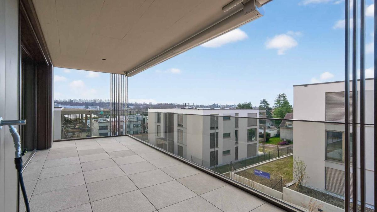 Attique neuf de 2,5 pièces, spacieux et lumineux