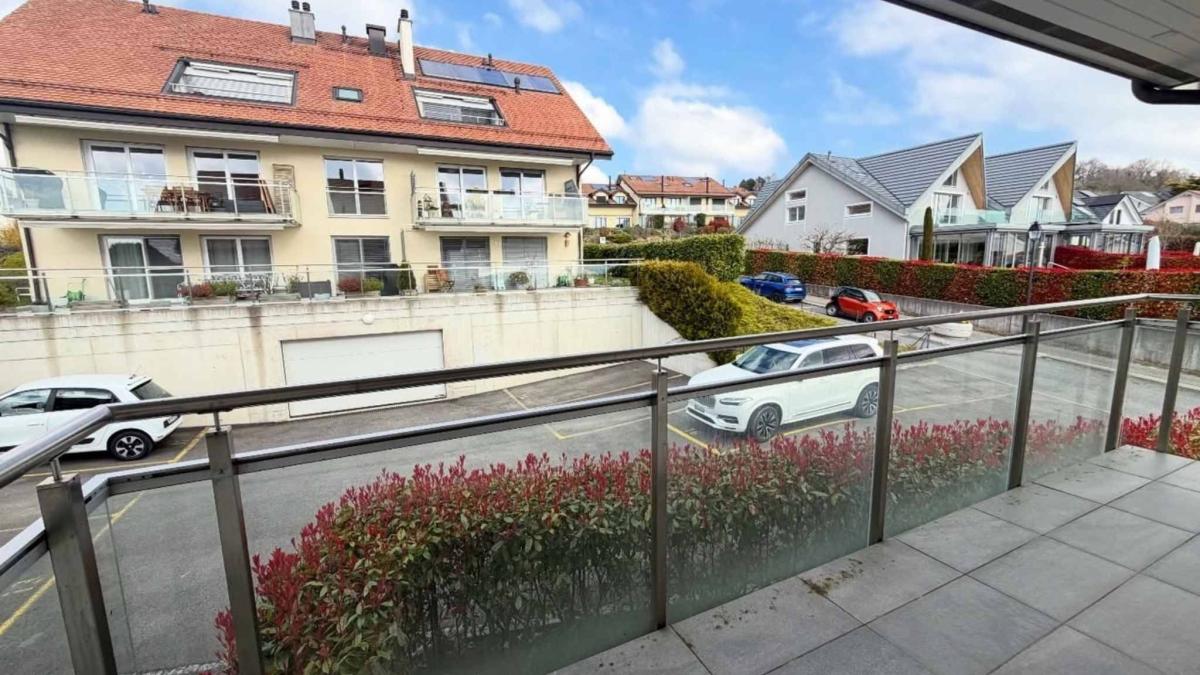 Appartement avec vue sur le lac et les montagnes 