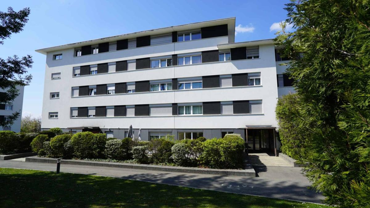 Magnifique appartement de 4.5 pcs au 2ème étage avec vue sur le lac 