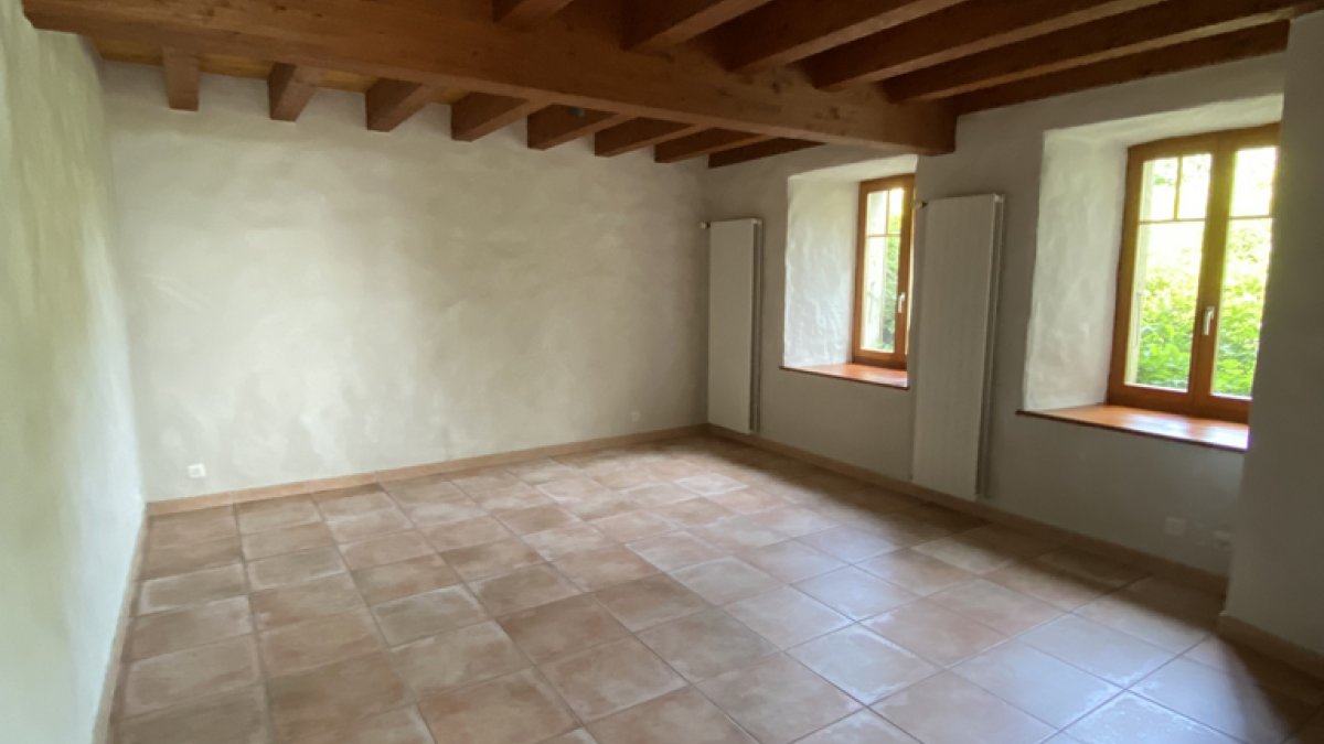 A louer, grand appartement