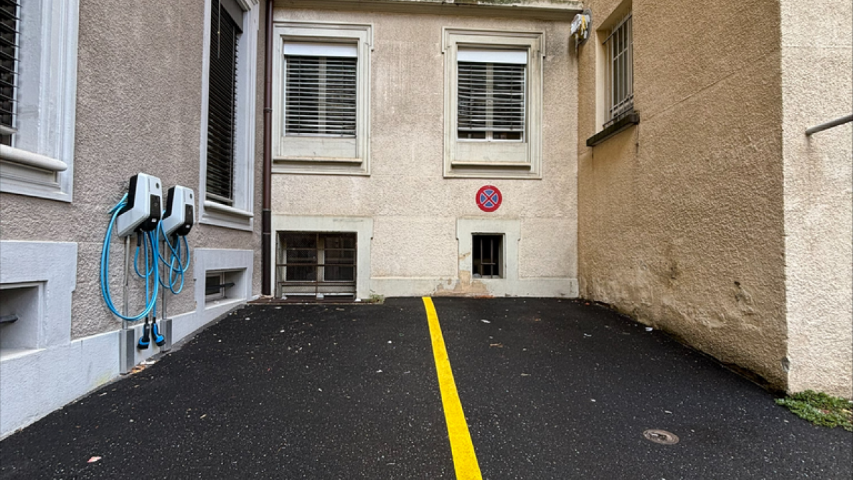 Place de parc sous-gare à louer
