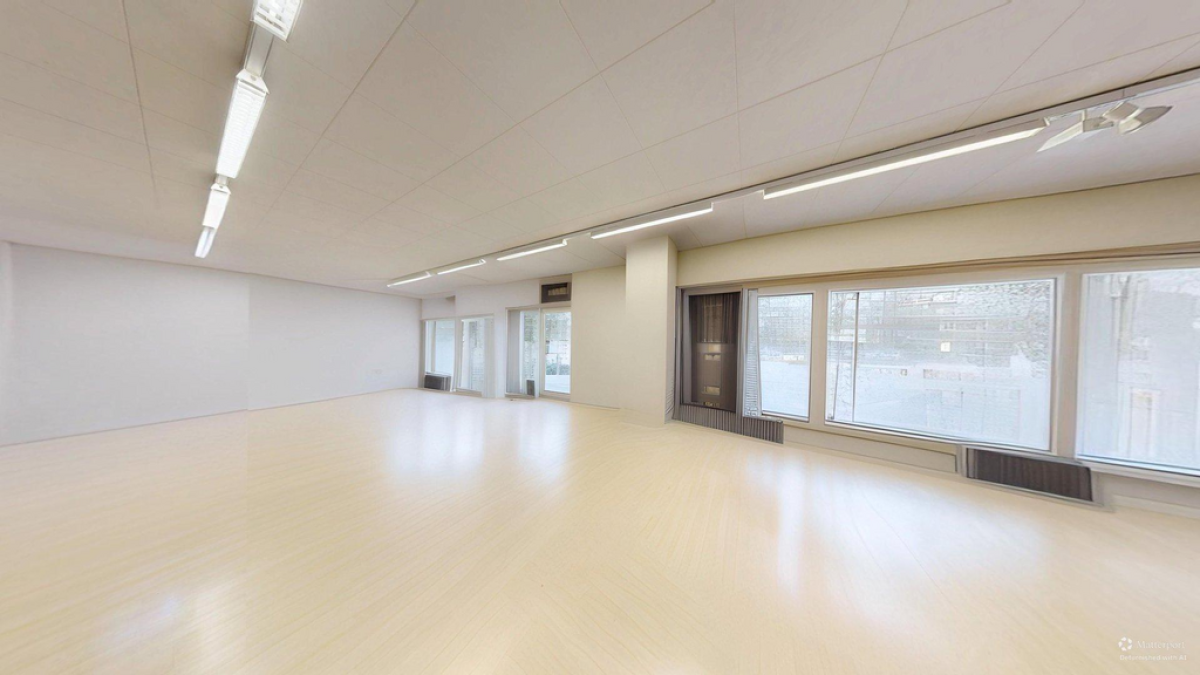 À louer - Arcade commerciale 100 m2 - Écublens