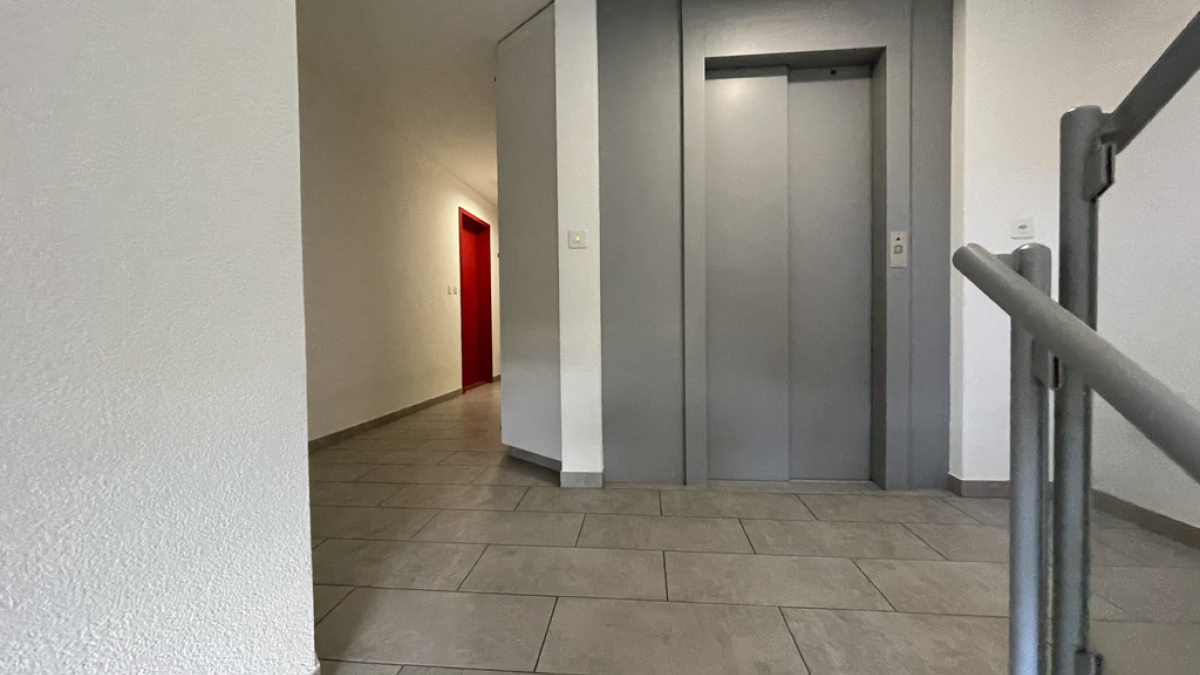À LOUER : Surface Commerciale de 200 m2