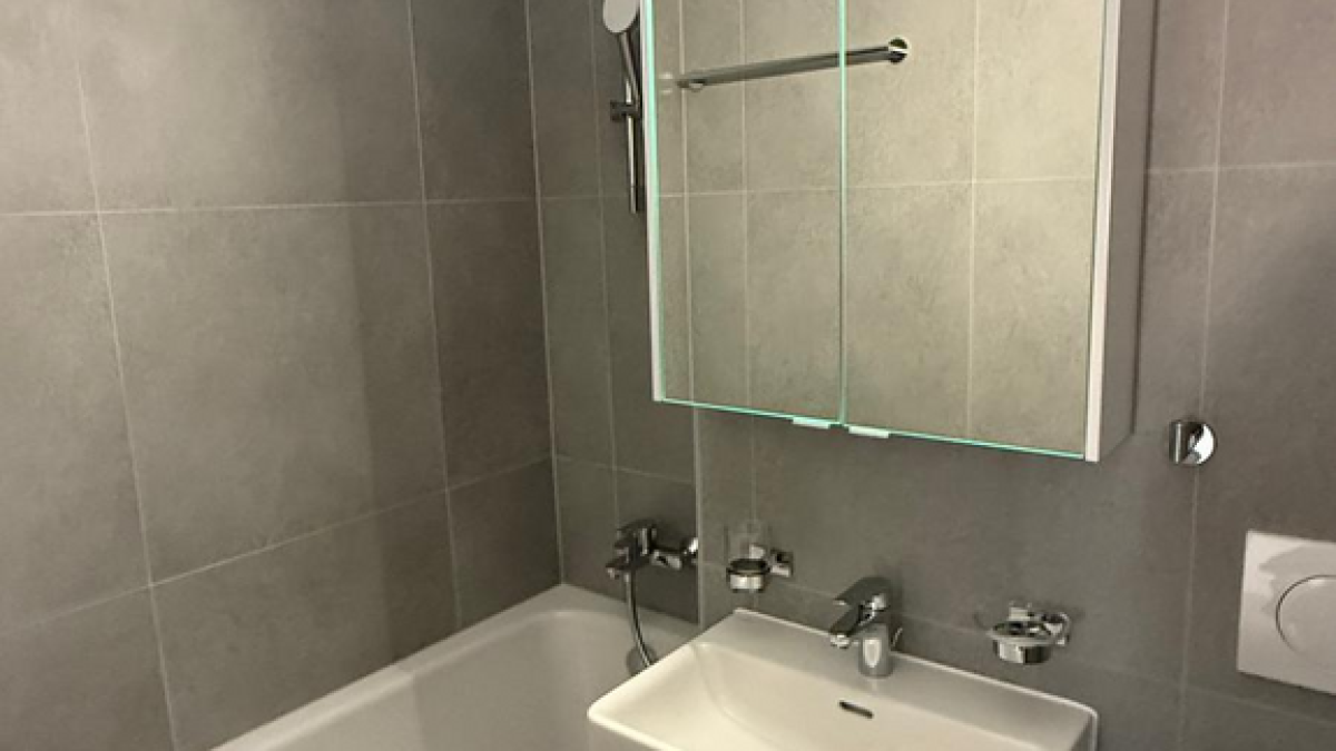 À louer appartement rénové de 4 pièces au 6ème étage (622)
