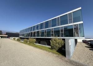 Bureau de 300m2 divisibles situés en Terre Sainte