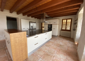 A louer, grand appartement