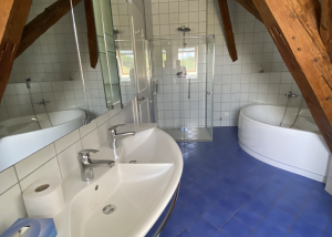 A louer, grand appartement